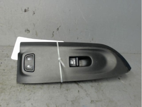 COMMANDE LEVE-GLACE PORTE AVD FIAT 500X