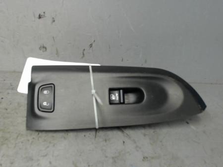 COMMANDE LEVE-GLACE PORTE AVD FIAT 500X