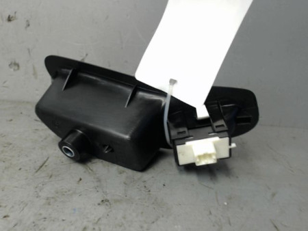 COMMANDE LEVE-GLACE PORTE ARD FIAT 500X