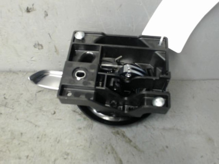 POIGNEE INTERIEURE PORTE AVANT DROIT FIAT 500X