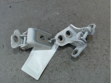 CHARNIÈRE PORTE AVD RENAULT CLIO