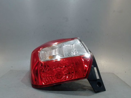 FEU ARRIERE GAUCHE  SUBARU XV