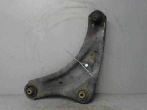 TRIANGLE INFERIEUR AVANT GAUCHE NISSAN JUKE