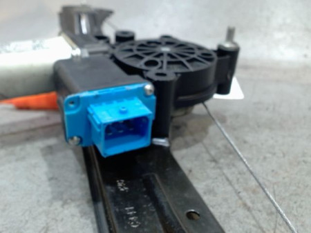 MECANISME+MOTEUR LEVE-GLACE AVANT DROIT LANCIA DELTA
