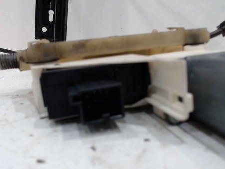 MECANISME+MOTEUR LEVE-GLACE AVANT DROIT AUDI A6