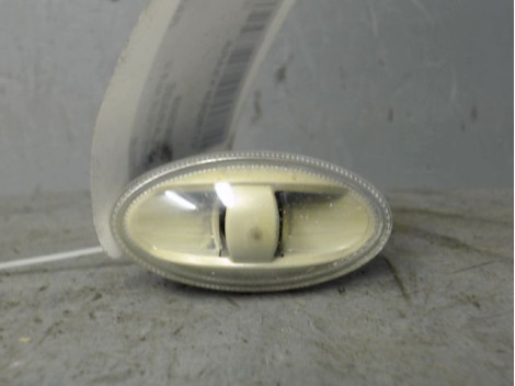 REPETITEUR AILE GAUCHE CITROEN XSARA