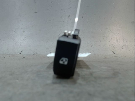 COMMANDE LEVE-GLACE PORTE AVD RENAULT CLIO
