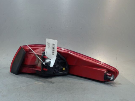 FEU ARRIERE GAUCHE  PEUGEOT 607