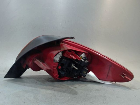 FEU ARRIERE GAUCHE  PEUGEOT 206