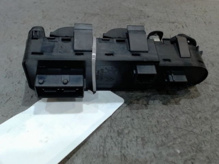 COMMANDE LEVE-GLACE PORTE AVG CITROEN C3