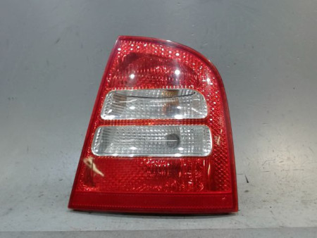 FEU ARRIERE DROIT SKODA OCTAVIA