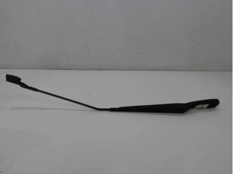 BRAS ESSUIE-GLACE AVANT DROIT VOLVO C30