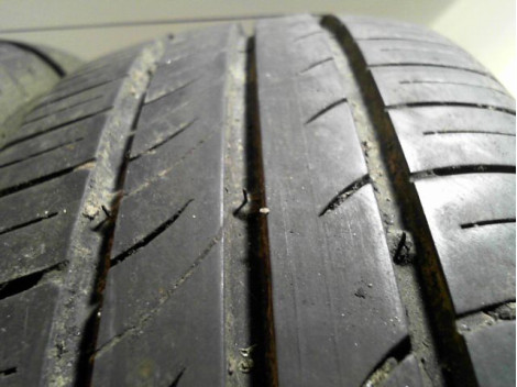 Paire de pneus KUMHO ECOWING ES31 185 60 15 84 H