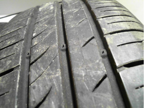 Paire de pneus KUMHO ECOWING ES31 185 60 15 88 H