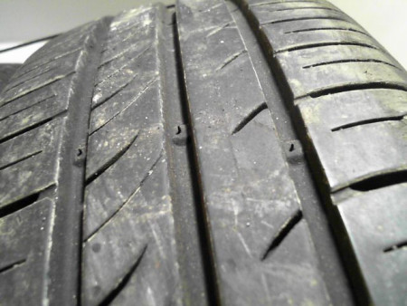 Paire de pneus KUMHO ECOWING ES31 185 60 15 88 H