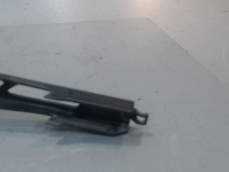BRAS ESSUIE-GLACE AVANT GAUCHE AUDI A3