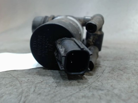 POMPE LAVE-GLACE AVANT FORD C-MAX