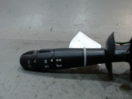 COMMANDE CLIGNOTANT RENAULT TWINGO