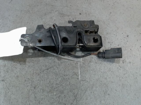 SERRURE CAPOT AUDI A3