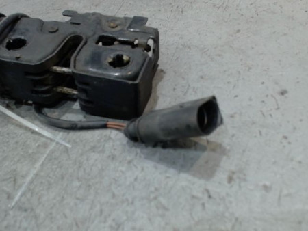SERRURE CAPOT AUDI A3