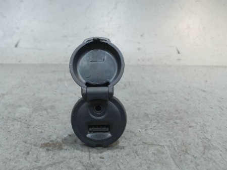 PRISE 12V AV CITROEN BERLINGO