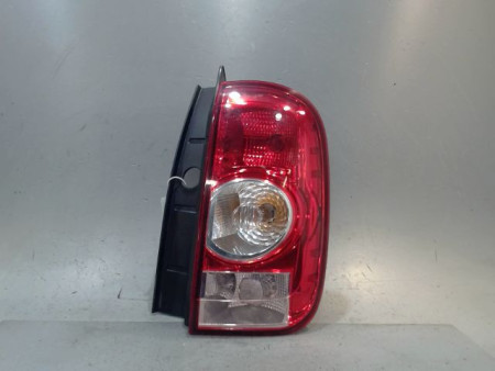 FEU ARRIERE DROIT DACIA DUSTER