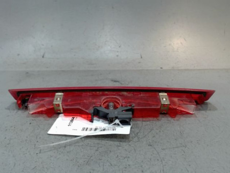 FEUX STOP SUPPLEMENTAIRE RENAULT CLIO