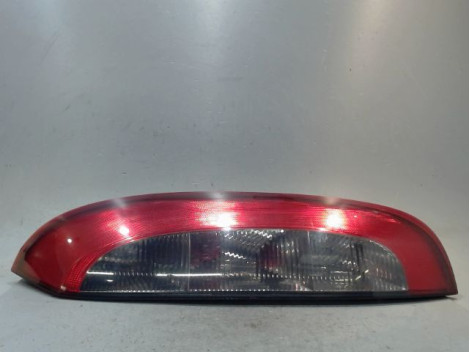 FEU ARRIERE DROIT OPEL CORSA