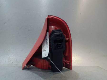 FEU ARRIERE GAUCHE  RENAULT CLIO