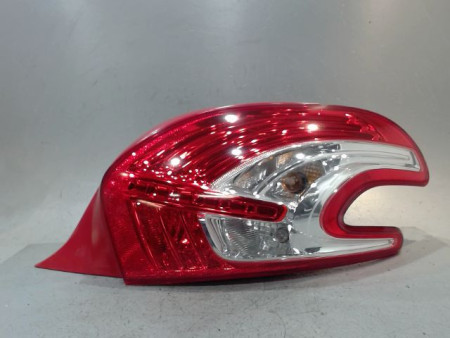 FEU ARRIERE DROIT PEUGEOT 208