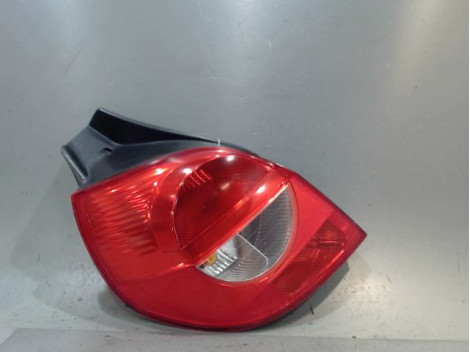 FEU ARRIERE GAUCHE  RENAULT CLIO