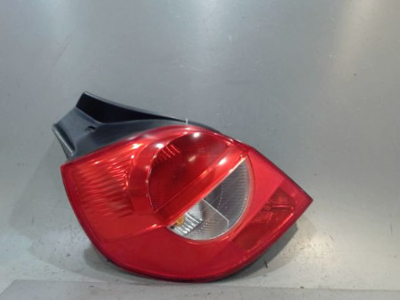 FEU ARRIERE GAUCHE  RENAULT CLIO