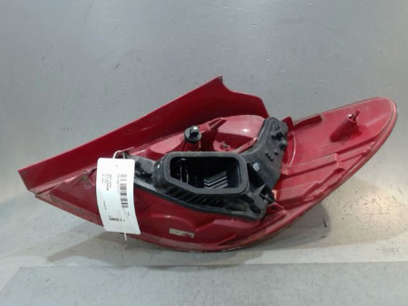 FEU ARRIERE GAUCHE  PEUGEOT 207