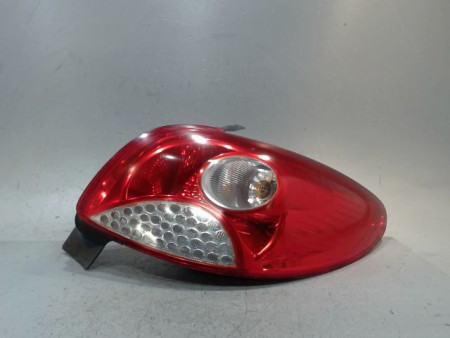 FEU ARRIERE DROIT PEUGEOT 206