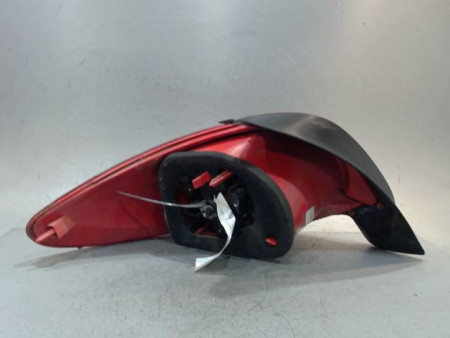 FEU ARRIERE DROIT PEUGEOT 206