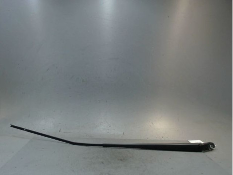 BRAS ESSUIE-GLACE AVANT DROIT RENAULT CLIO