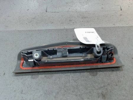 FEUX STOP SUPPLEMENTAIRE OPEL CORSA