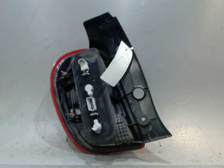 FEU ARRIERE DROIT NISSAN MICRA