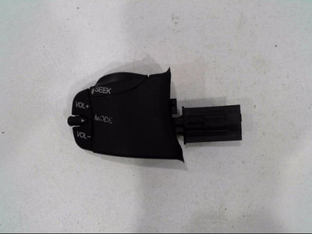 COMMANDE AUTORADIO FORD FIESTA