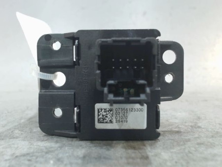 INTERIEUR COMMANDE FREIN A MAIN FIAT 500X