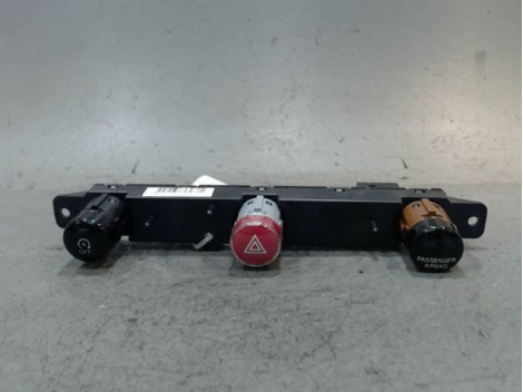 BOUTON DE WARNING FIAT 500X