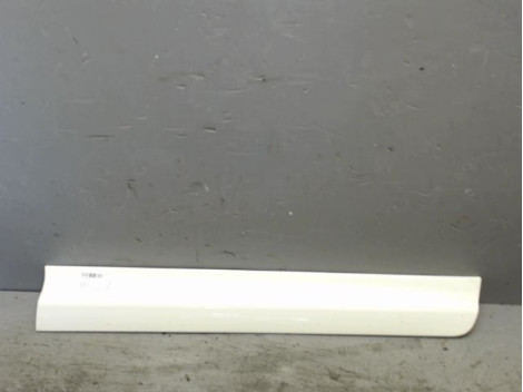 PROTECTION PORTE AVANT DROIT FIAT 500X