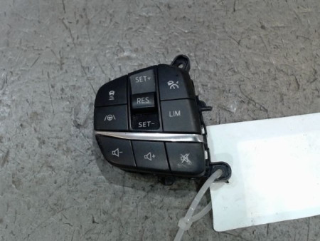 COMMANDES VOLANT GAUCHE  FORD FOCUS
