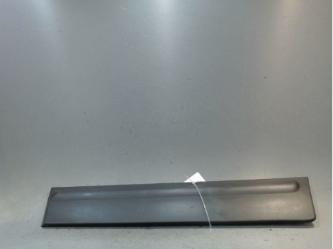 PROTECTION PORTE ARRIERE GAUCHE KIA SORENTO
