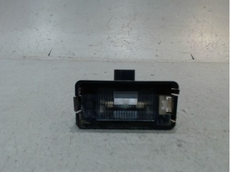ECLAIREUR PLAQUE DE POLICE GAUCHE SEAT LEON