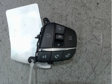 COMMANDES VOLANT DROIT FORD FIESTA