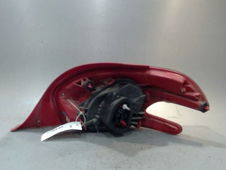 FEU ARRIERE GAUCHE  PEUGEOT 208