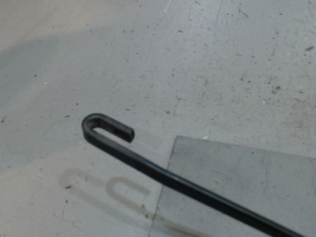 BRAS ESSUIE-GLACE AVANT DROIT NISSAN MICRA
