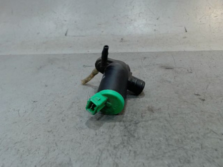 POMPE LAVE-GLACE AVANT PEUGEOT 106