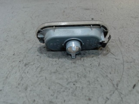 REPETITEUR AILE DROIT VOLKSWAGEN POLO